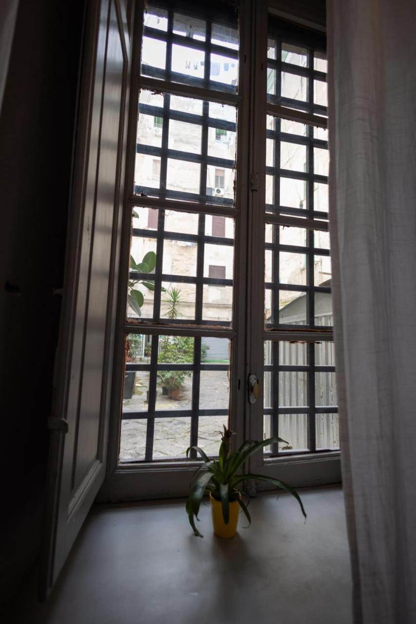 Zentral Suite Napels Buitenkant foto
