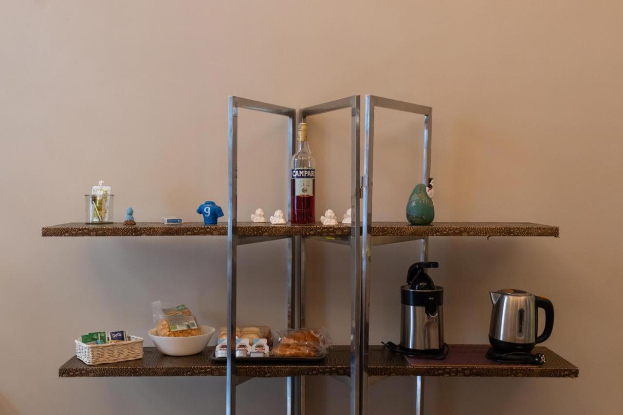 Zentral Suite Napels Buitenkant foto